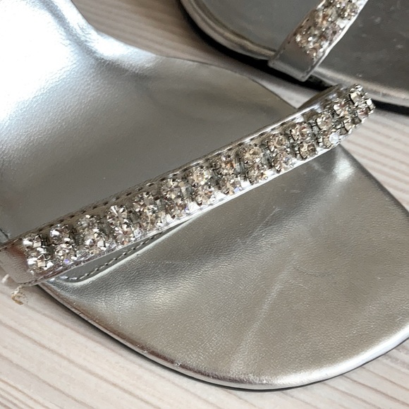 Metallic Glitter Heels - Picture 5 of 6